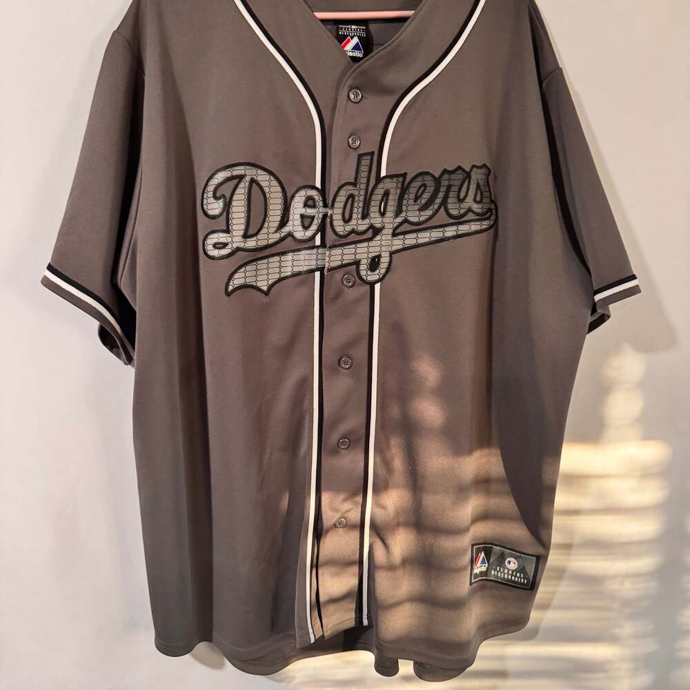 RARE LIMITED EDITION DARK GREY LA DODGERS JERSEY MATT KEMP LARGE MAJESTIC